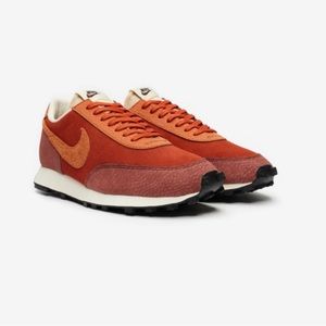 Women’s Nike Daybreak 8